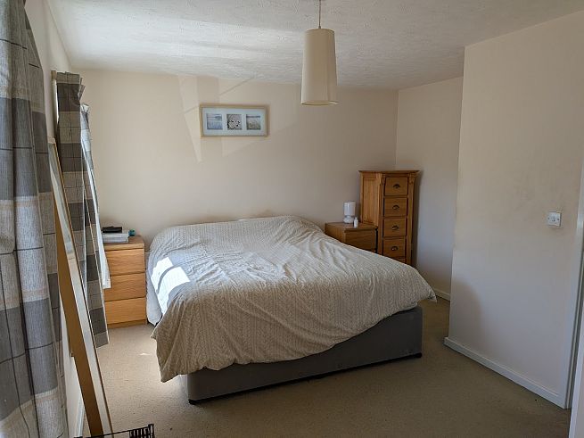 6 Lovell Field Close, Warwick
